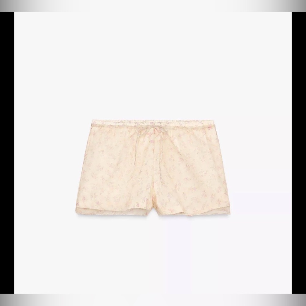 ZARA FLORAL ORGANZA SHORTS Medium